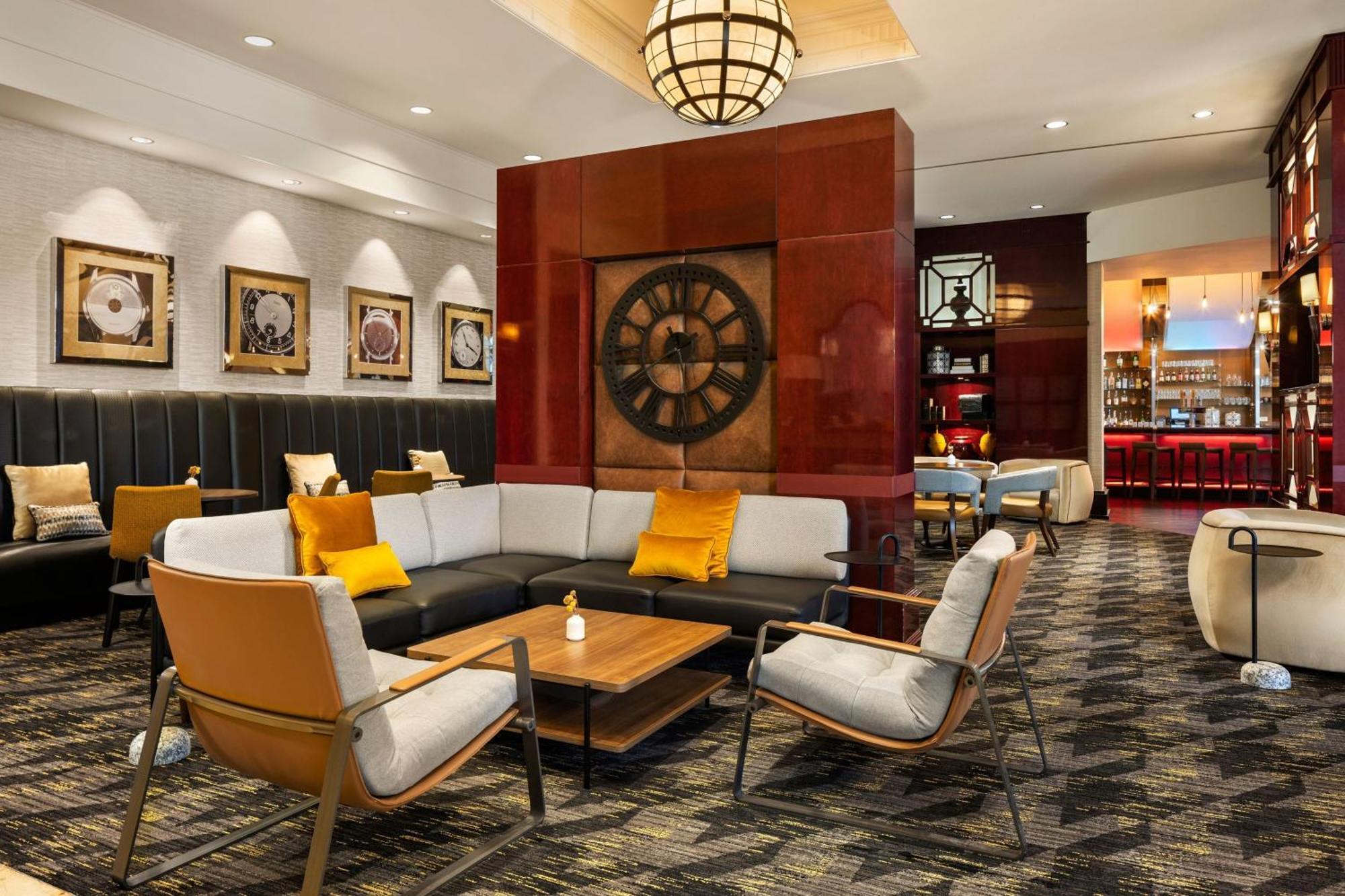 Sheraton Overland Park Hotel At The Convention Center Exterior photo